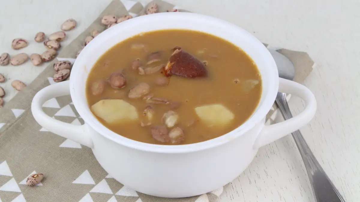 Alubias pintas con chorizo en olla GM D