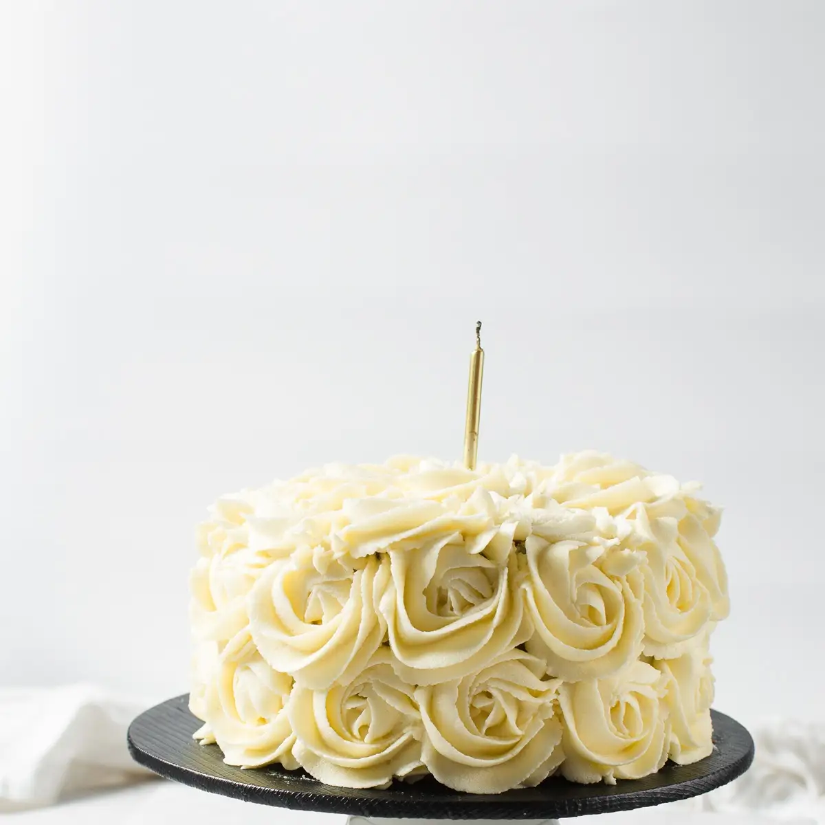 Buttercream de merengue suizo para decorar tus postres