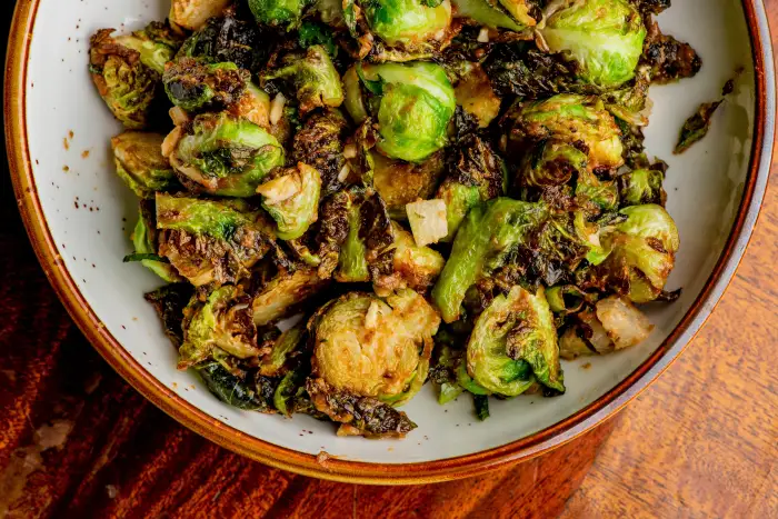 Coles de Bruselas al ajillo: receta paso a paso