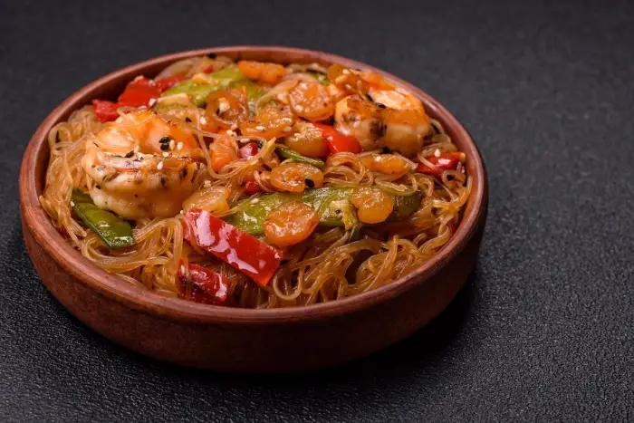 Cómo hacer fideos a la cazuela con camarones