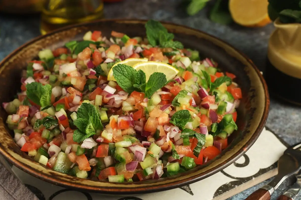 Ensalada de pepino con limón: una receta de 10 minutos