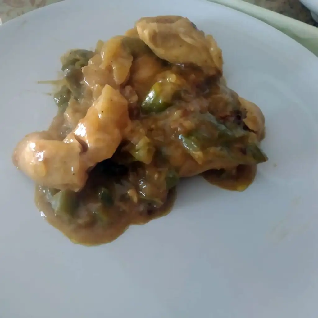 Pechugas de pollo con salsa de limón