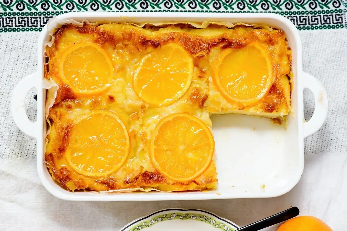Portokalopita, la receta griega de pastel de naranja y masa filo