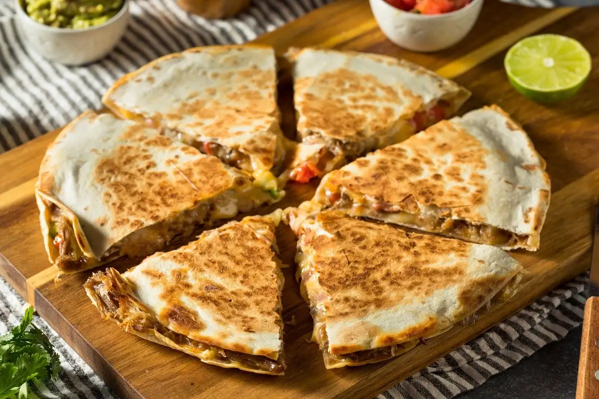 Prepara quesadillas de suadero