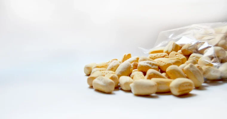 Colines o Piquitos de Pan con MAMBO