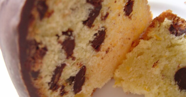 Bizcocho de naranja con tropezones de chocolate con olla GM