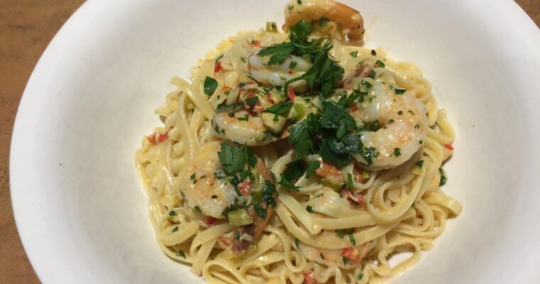 receta de Espaguetis con langostinos y habitas de primavera con thermomix