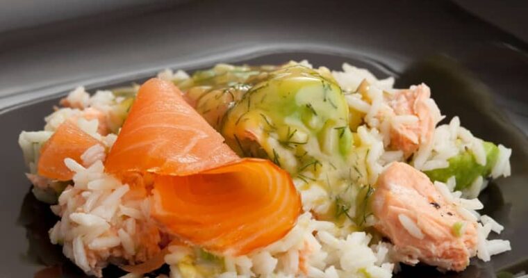 receta de Ensalada de arroz integral con salmón ahumado y aliño nórdico con thermomix