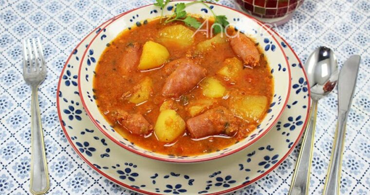 Patatas guisadas con salchichas con olla GM