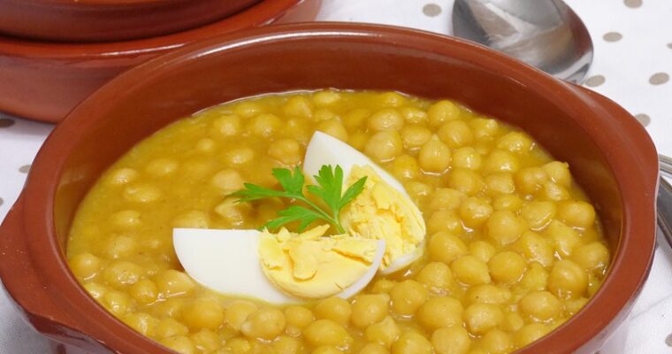 receta de Guiso de garbanzos pedrosillanos con kale con thermomix