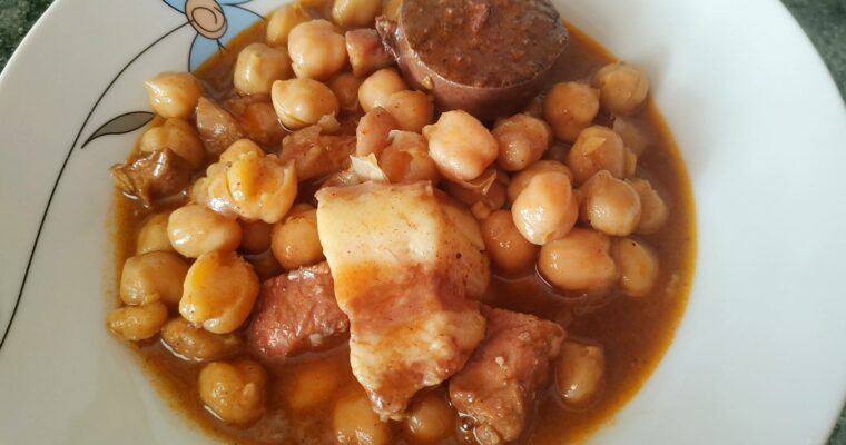 Callos con garbanzos con olla GM