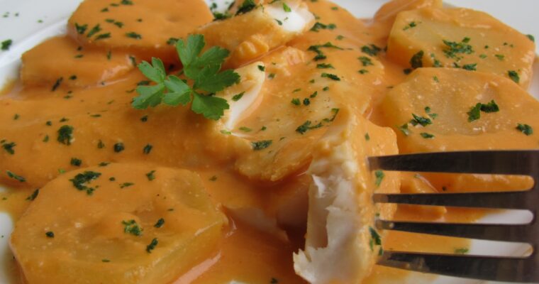 Merluza en salsa de almendras con olla GM