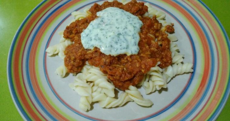 receta de Macarrones boloñesa al toque turco con thermomix