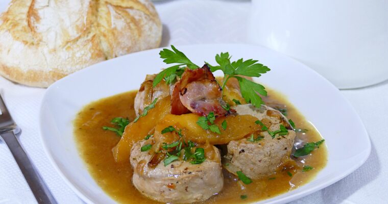 receta de Medallones de ave con salsa de mostaza y guarnición de manzana con thermomix