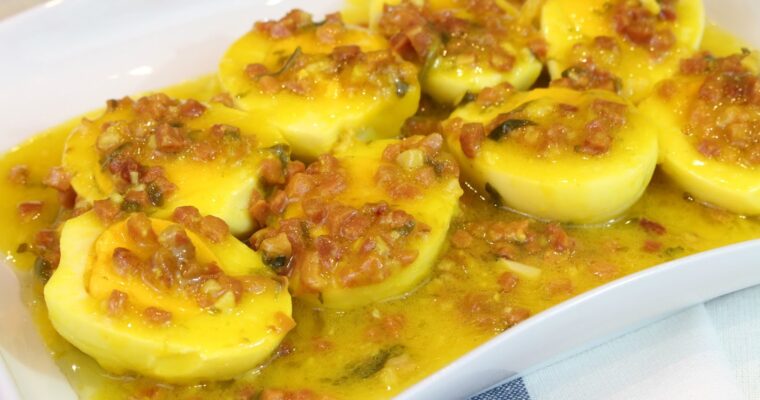 receta de Cazuelitas de huevos en salsa con thermomix