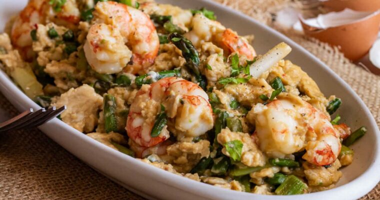 Revuelto de espárragos con gambas con olla GM