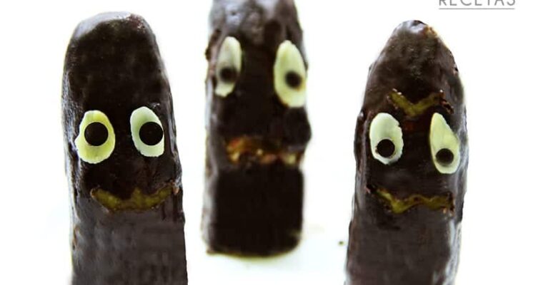 receta de Terroríficos fantasmas de plátano y chocolate con thermomix