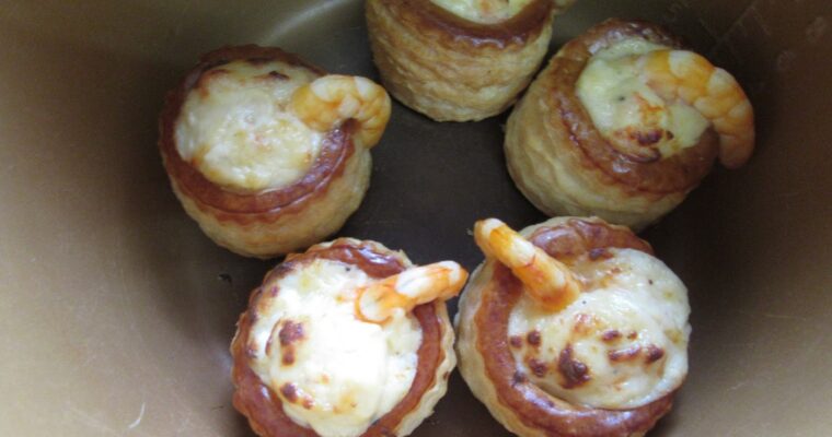 Volovanes de pollo y langostinos con olla GM