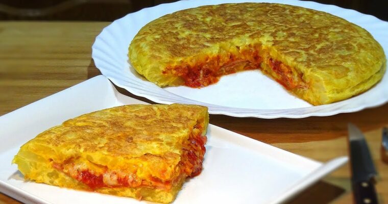 TORTILLA RELLENA DE TOMATE FRITO