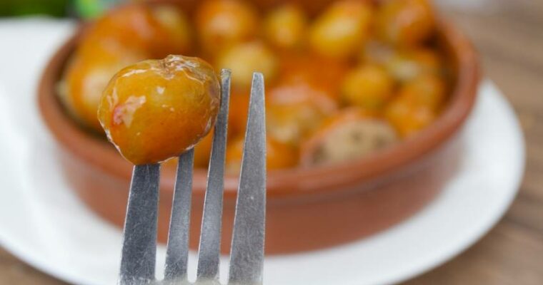Authentic Canarian Flavor: Enjoy the Recipe for Red Mojo Picón Sauce with Thermomix