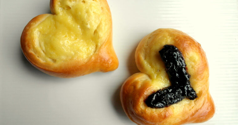 Celebra el amor con estas deliciosas Rosas de pan brioche para San Valentín con Thermomix