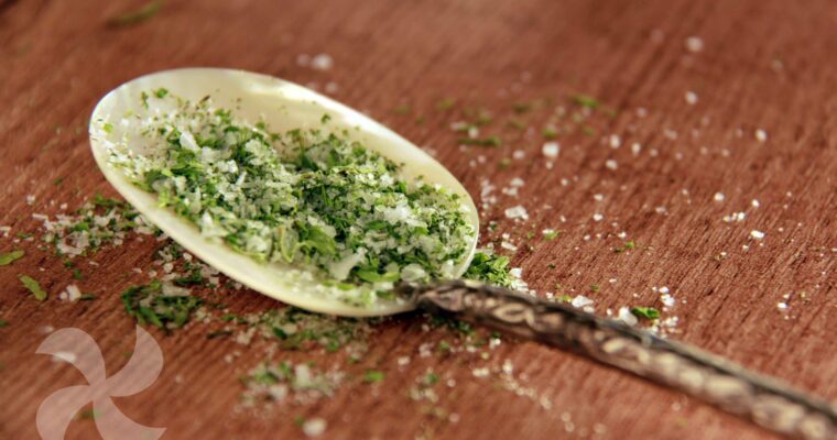 Descubre cómo hacer tu propia receta de sal de apio casera con Thermomix