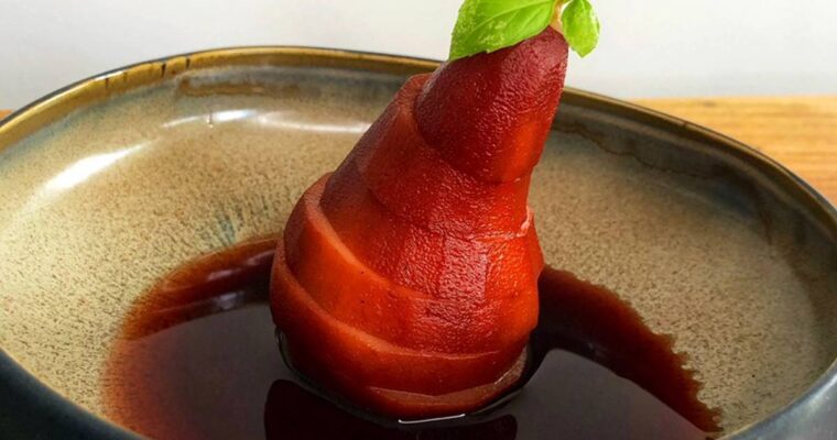 Coca de peras con olla GM