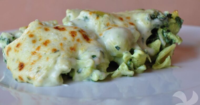 Delightful and Nutritious: Try This Creamy Spinach Bechamel Recipe with Thermomix