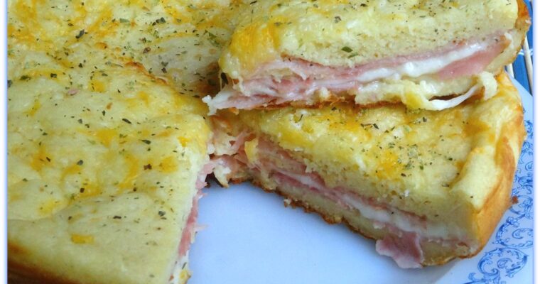 Coca de jamón y queso con olla GM