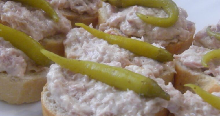 Discover the Exquisite Flavor of Muslitos con Salsa de Zanahorias con Monsieur Cuisine