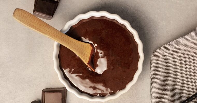 Glaseado espejo de cacao con MAMBO