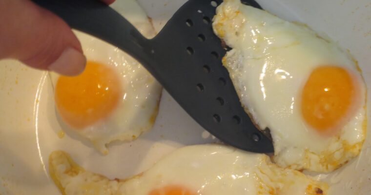 Huevos estrellados con olla GM