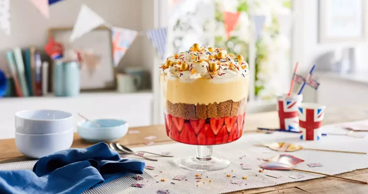 Indulge in the Perfectly Sweet and Creamy Raspberry Cream with monsieur cuisine