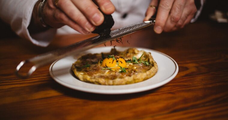 Mastering the Art of Patatas Bravas con Olla GM: A Guide to the Perfect Spanish Tapas Dish