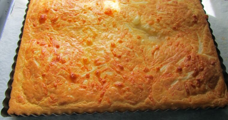 Coca de jamon y queso con MAMBO