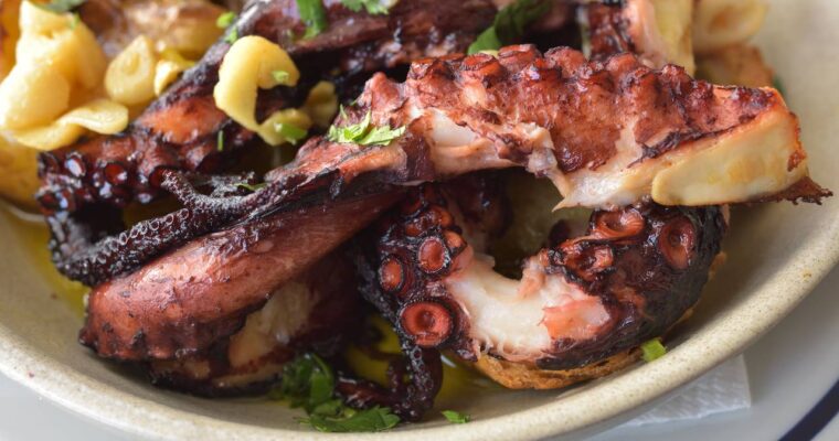 Discover the Perfect Cold Appetizer: Pimientos del Piquillo Fríos con monsieur cuisine