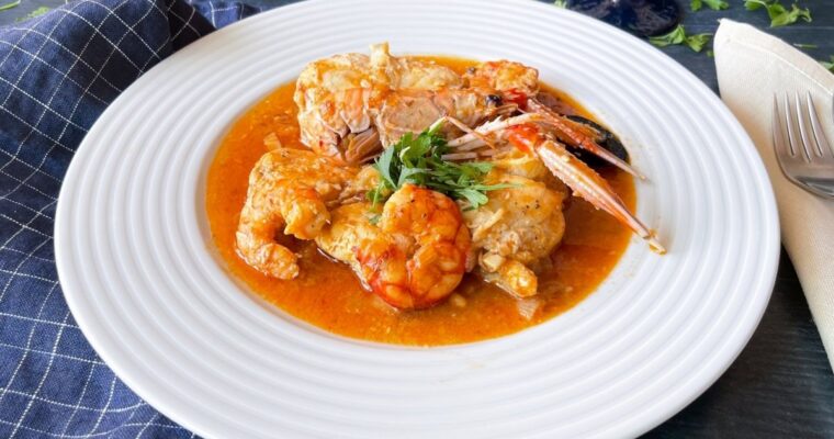 Unleash the Flavors of the Sea with CALDERETA DE RAPE Y LANGOSTINOS con olla GM