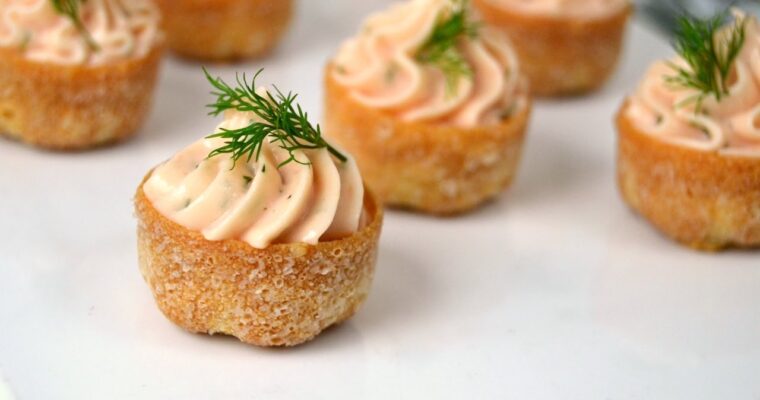 Deléitate con nuestra receta de Tartaletas rellenas de mousse de salmón con Thermomix