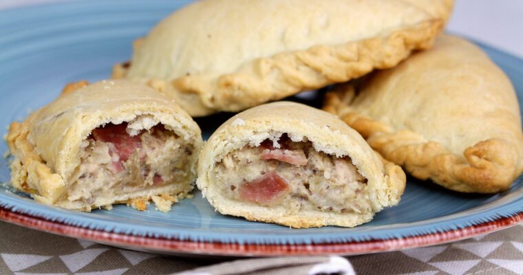 Empanadillas de pollo asado con MAMBO