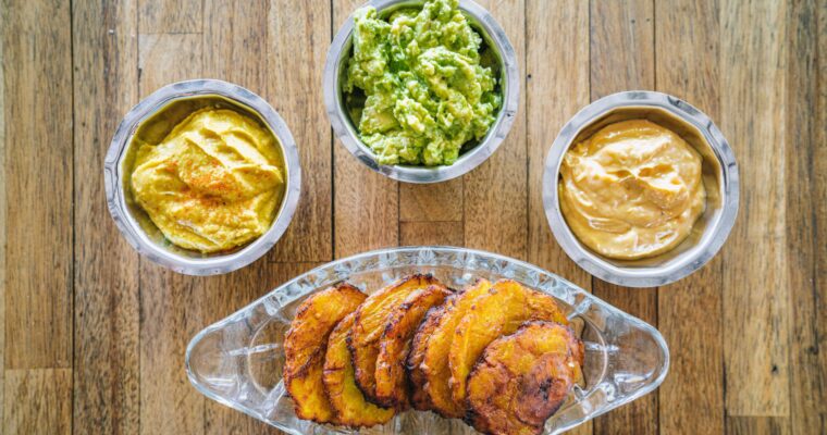 Exploring the Unique Fusion of Coca con Plátanos: A Culinary Delight