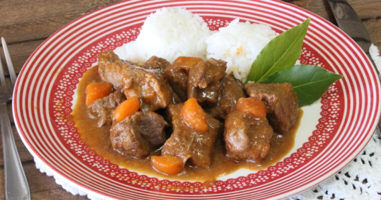 Delicioso estofado de ternera con salsa de chocolate y naranja hecho fácilmente con Thermomix