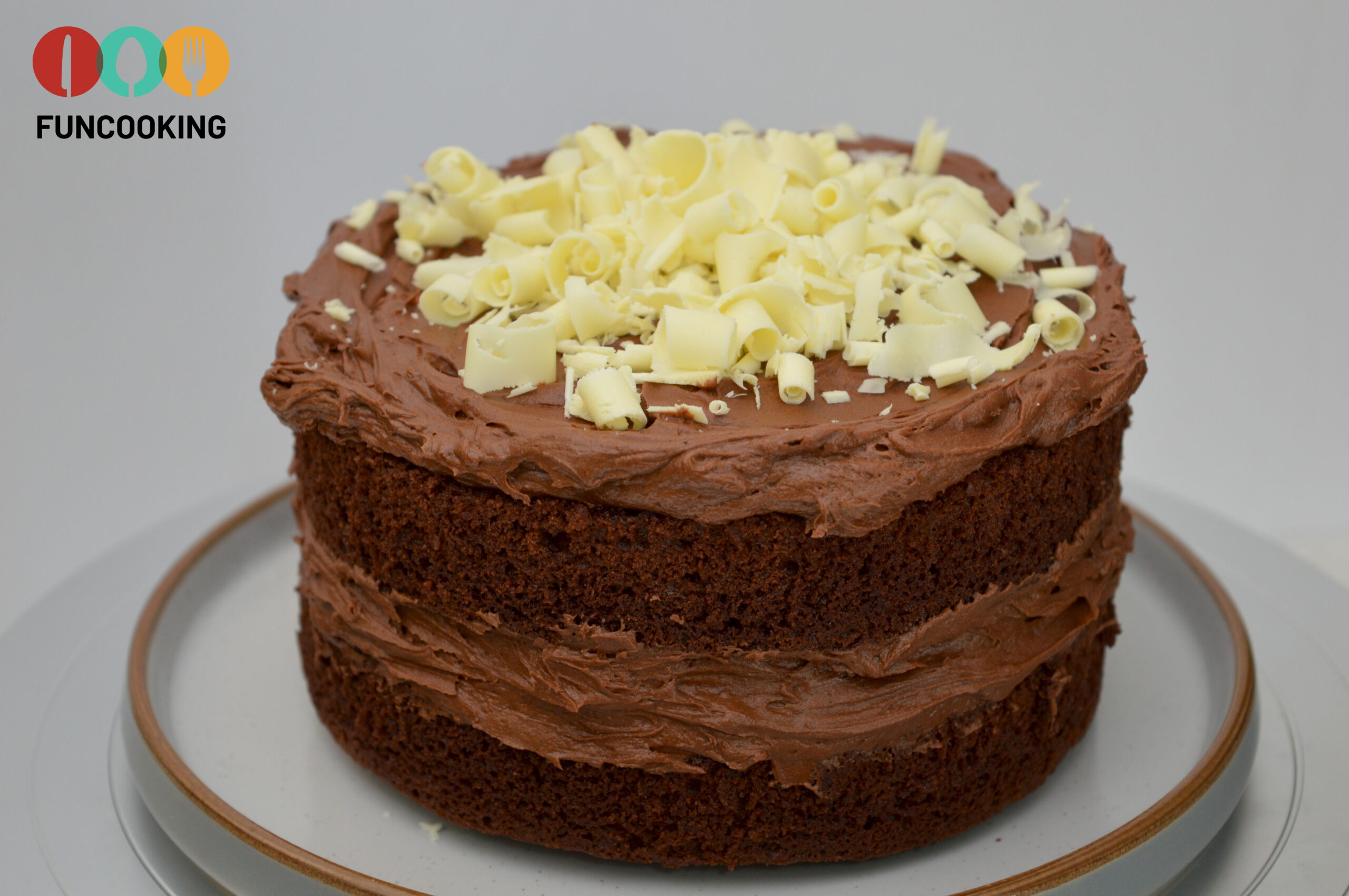 Indulge in a Delicious Mandarin Chocolate Cake with Monsieur Cuisine