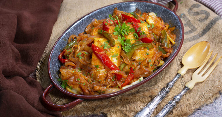 Delicioso y fácil: cómo preparar Bacalao a la portuguesa con patatas y fritada de pimientos con Thermomix