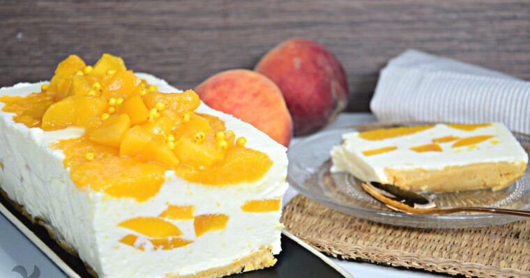 Deliciosa receta de Tarta helada de melocotón y queso con thermomix