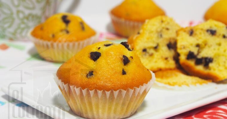 Deliciosas minimagdalenas con pepitas de chocolate: receta fácil con Thermomix