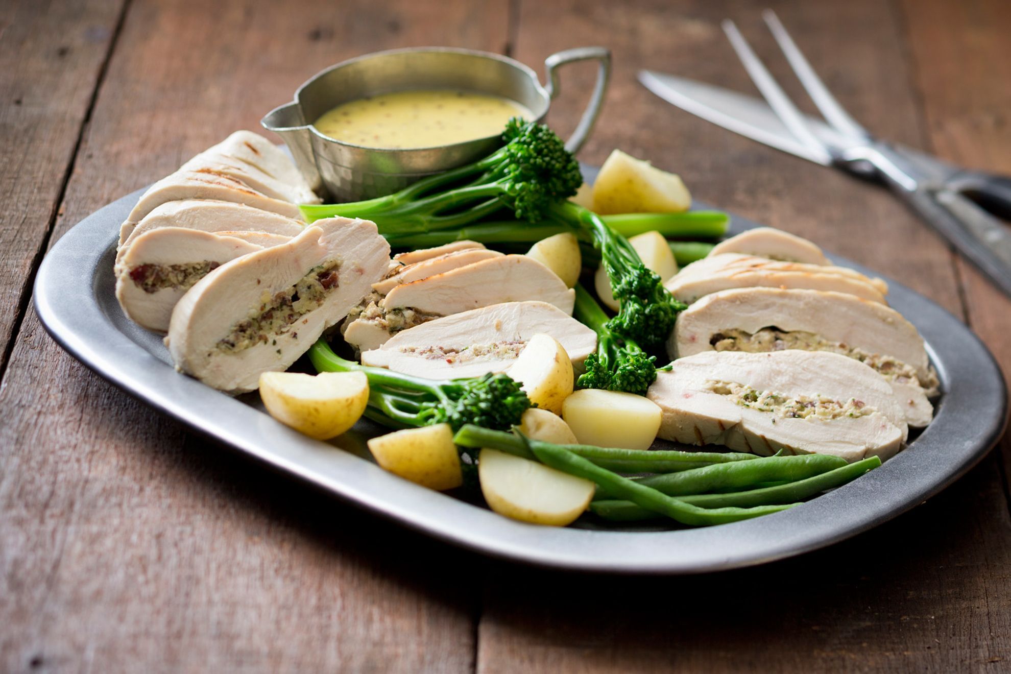 Impress Your Dinner Guests with this Flavorful Chicken Stuffed with Thermomix Recipe