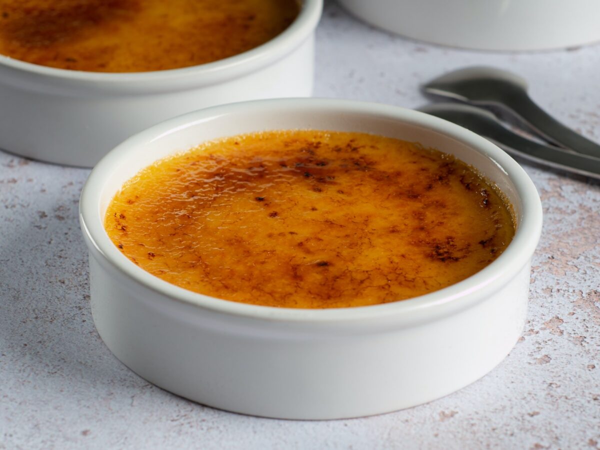 Step-by-Step Guide to Making Heavenly Natillas de Chocolate con Mambo