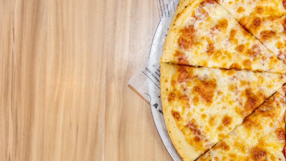 Taste the Flavors of Italy with Calzone Suprema de Cebolla con monsieur cuisine