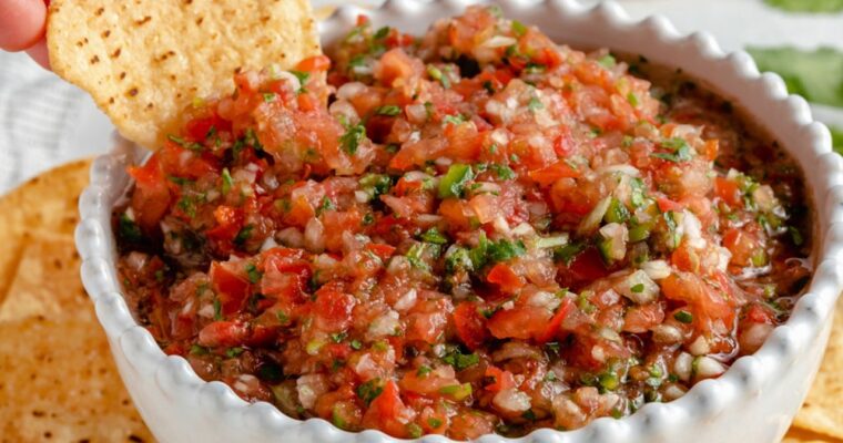 Bring the fiesta home with this easy homemade tomato salsa con mambo