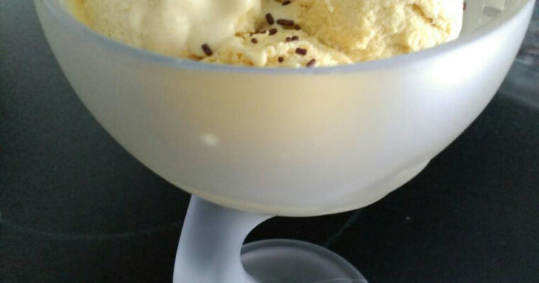 Delicioso batido de plátano y helado de limón listo en minutos con Thermomix